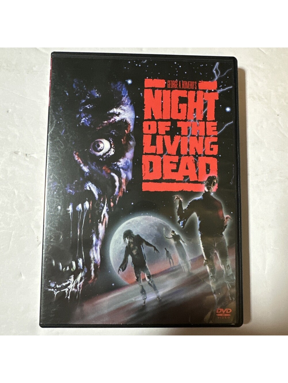 DVD - Night of the Living Dead 1990 Tom Savini Remake